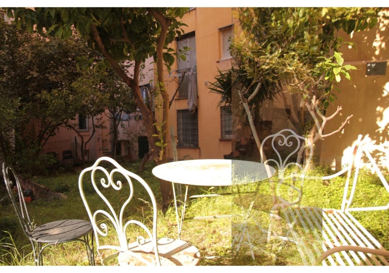 Apartment La Casa Di Aly Genua